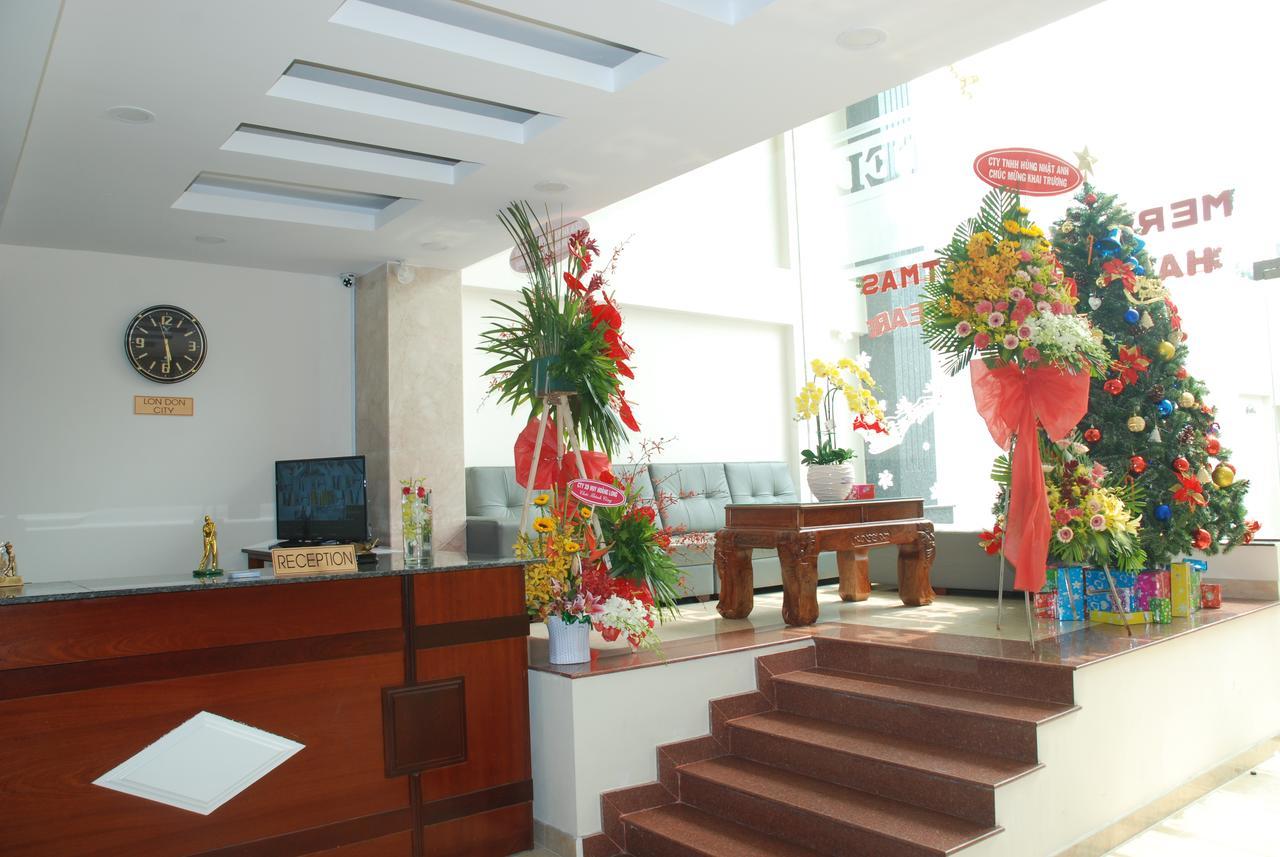 Golf Star Hotel Hô Chi Minh-Ville Extérieur photo